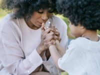 Praying with Pre-Schoolers: Christian Parenting Tips