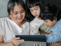 Navigating First Year: Screen Time Guide