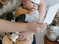 Managing Stress and Fatigue When Traveling with a Newborn