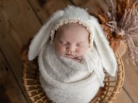 The Science of Newborn Swaddling: Techniques & Benefits