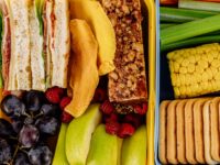 Smart Snacking Guide for Family Vacations